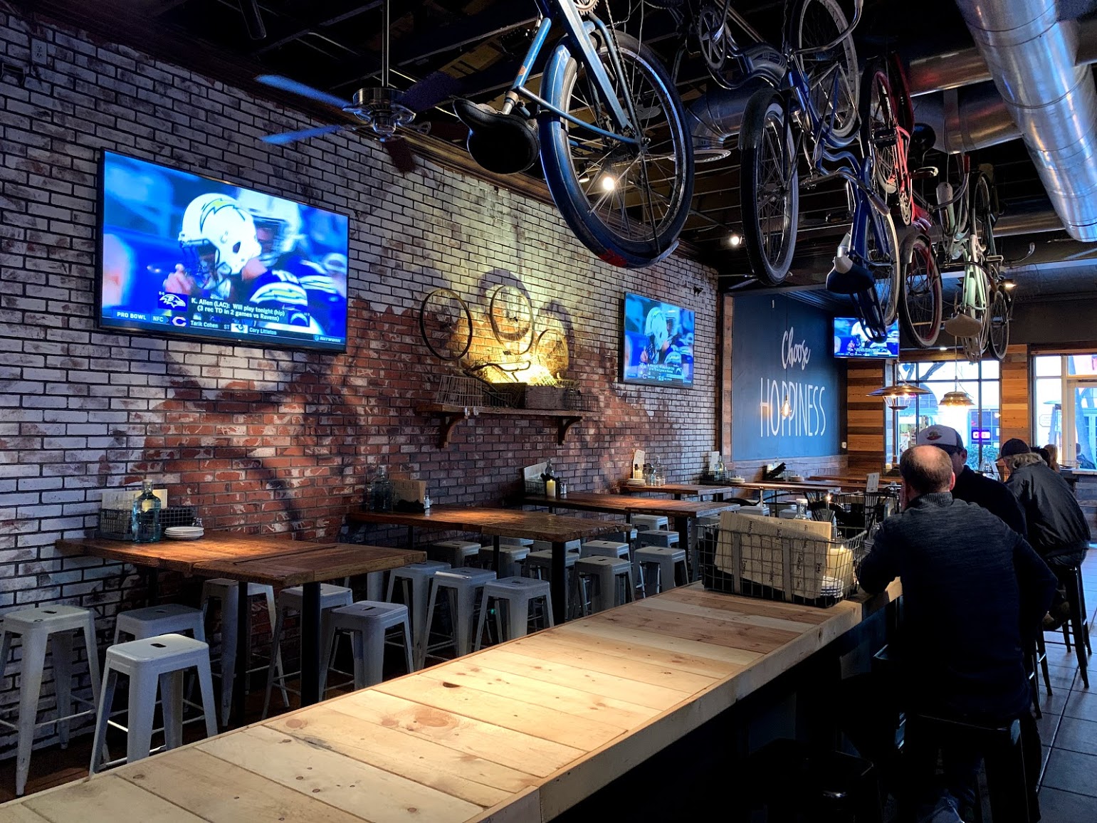 The Cruisery Restaurant & Bar